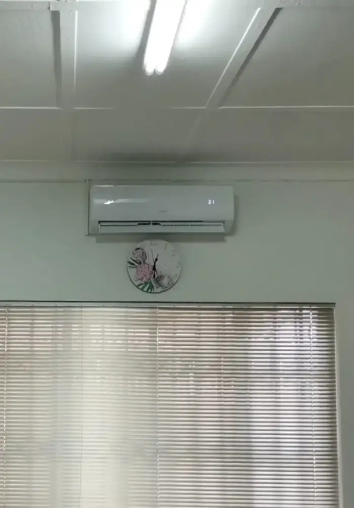 Indoor split unit in a commercial space by SJS Cooling